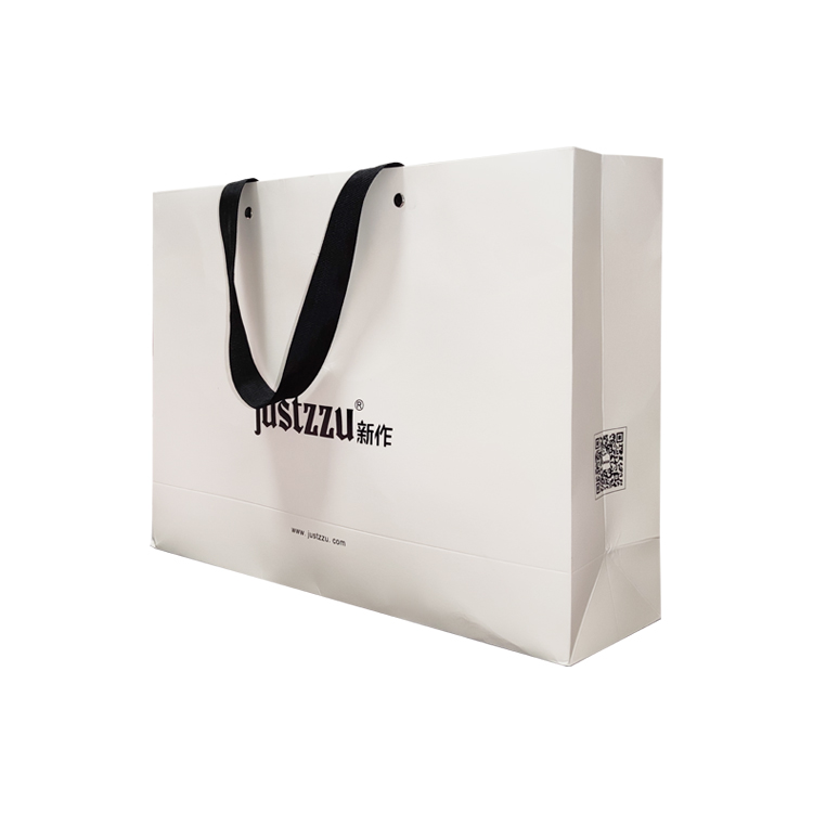 Wholesale Custom Made Luxury Fashion Outlet Matte White Gift Paper Bag with Silk Ribbon Handle for Woman