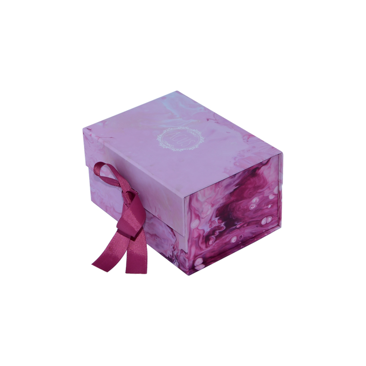  Luxury Wholesale Folding Foldable Collapsible Magnetic Gift Hamper and Keepsake Box with Silk Handle  