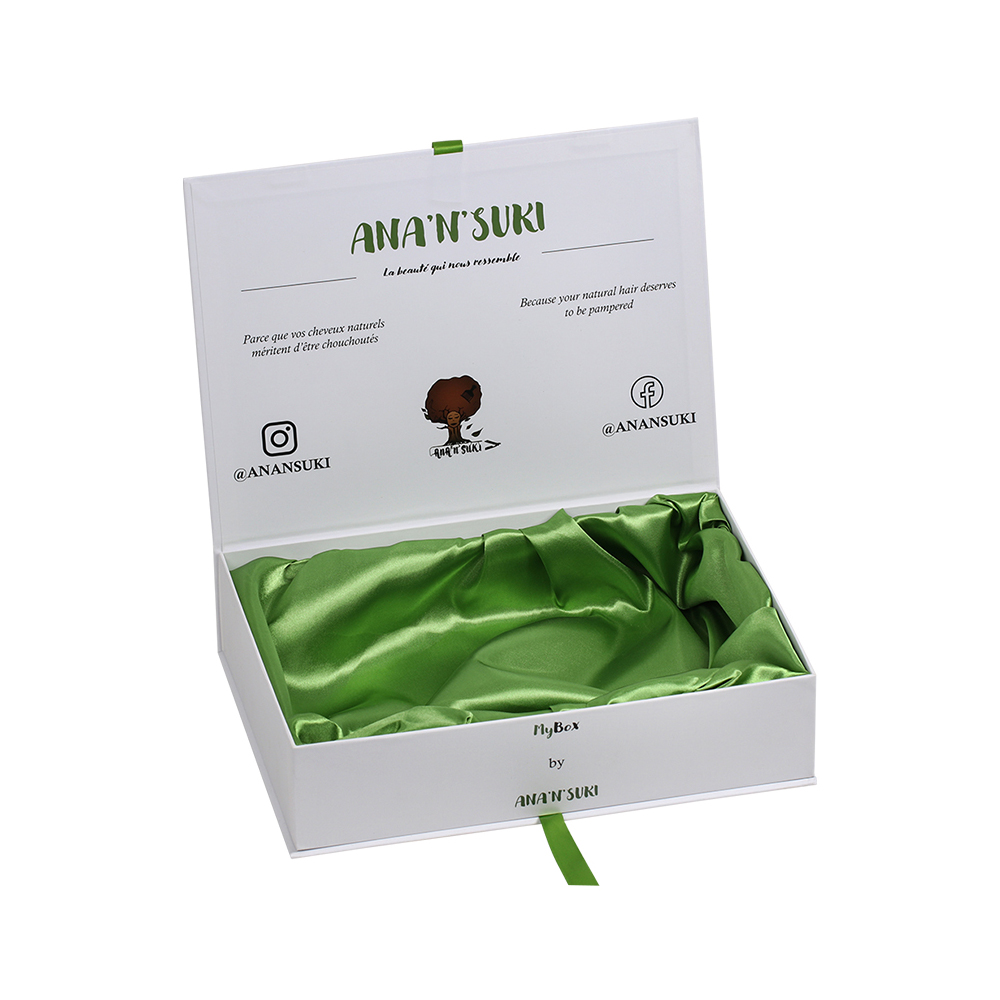 Satin Lined Magnetic Closure Gift Box for Hair Extensions Packaging, Wigs Magnetic Gift Box with Satin Holder