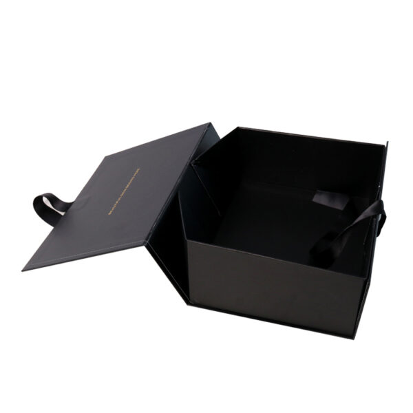 Collapsible Magnetic Clothing Gift Box With Silk Ribbon