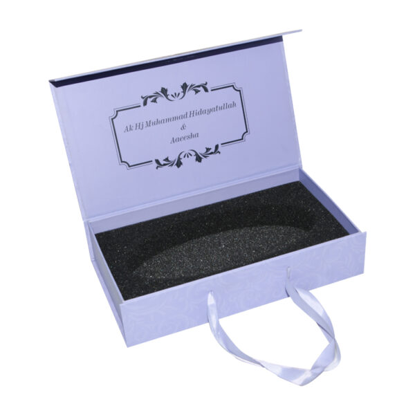 Scatola regalo magnetica di lusso con manico in seta e supporto in EVA