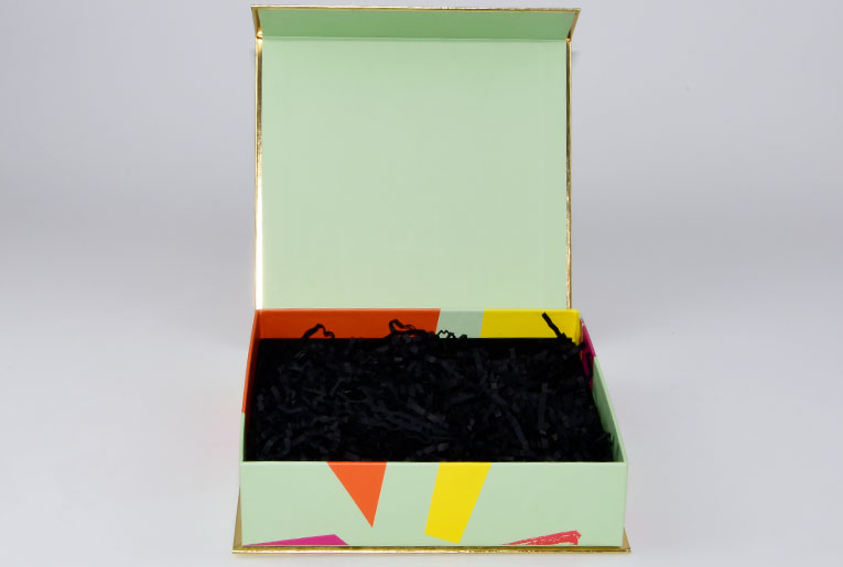 Bobbi Brown Cosmetic Packaging