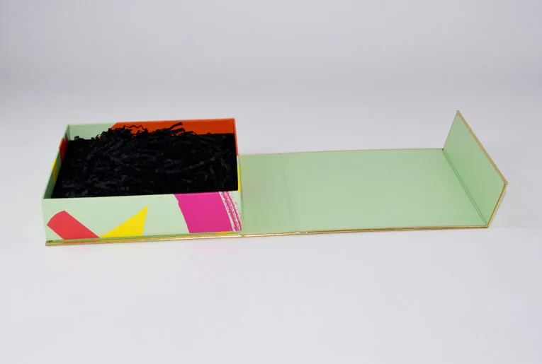 Bobbi Brown Cosmetic Packaging