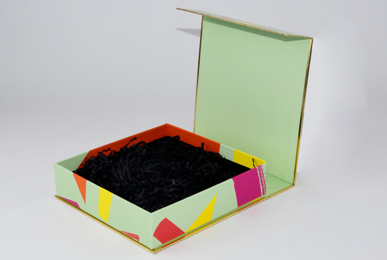 Bobbi Brown Cosmetic Packaging