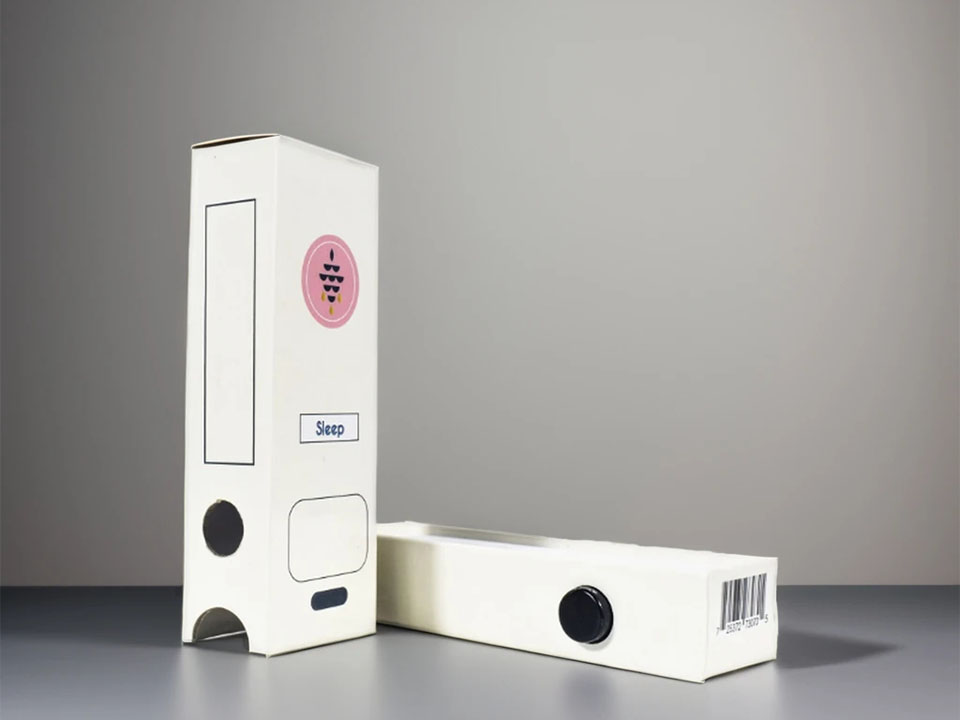 Упаковочная коробка с детским замком