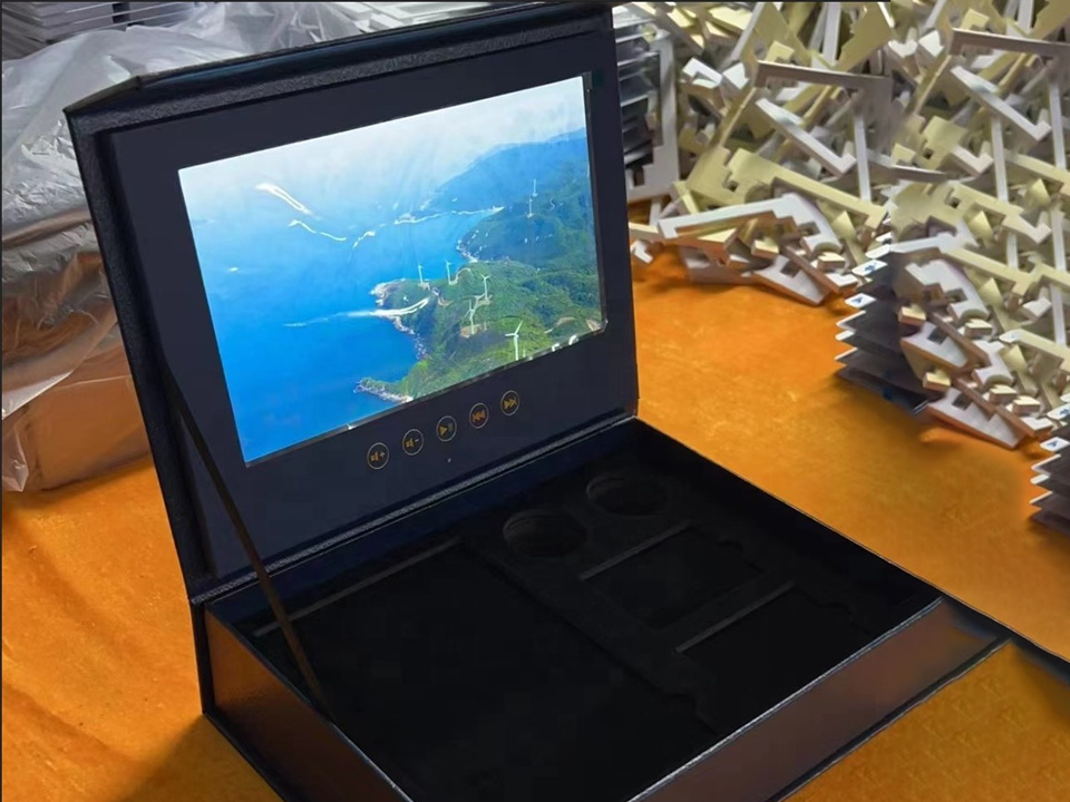 Customized gift box packaging