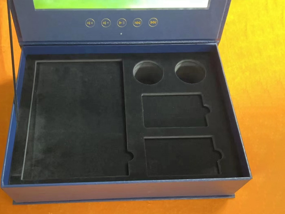 Customized gift box packaging