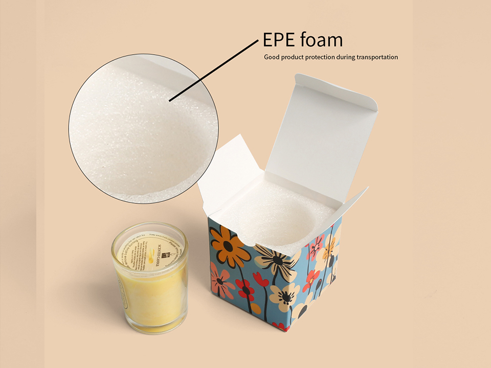 Eco-Friendly Candle Packaging