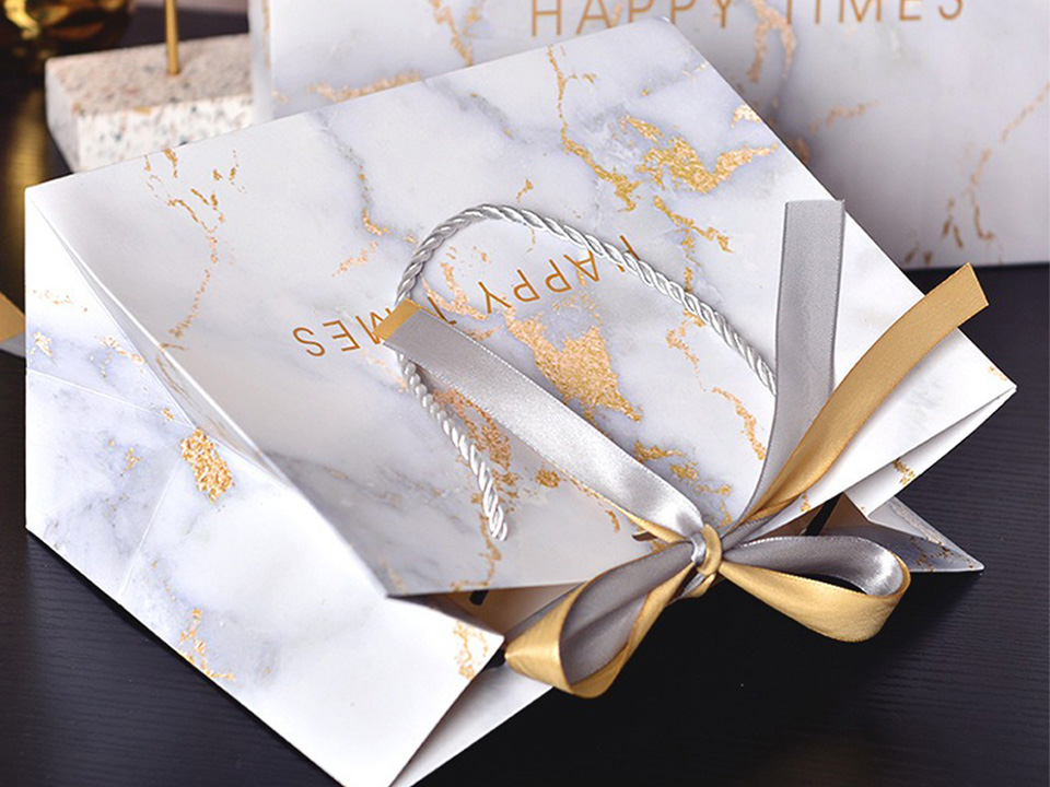 High-End Kraft Paper Handbags