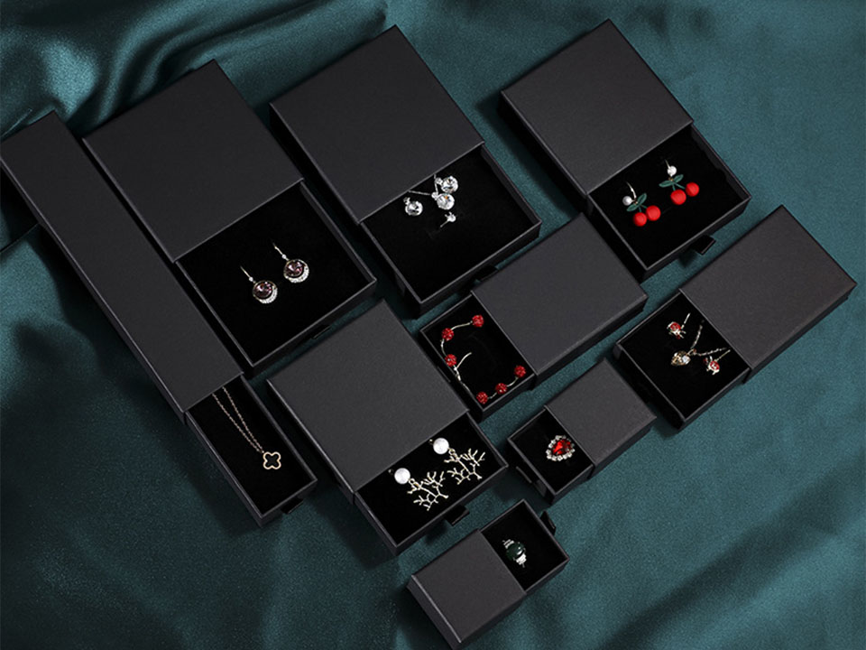 Jewelry Packaging Design