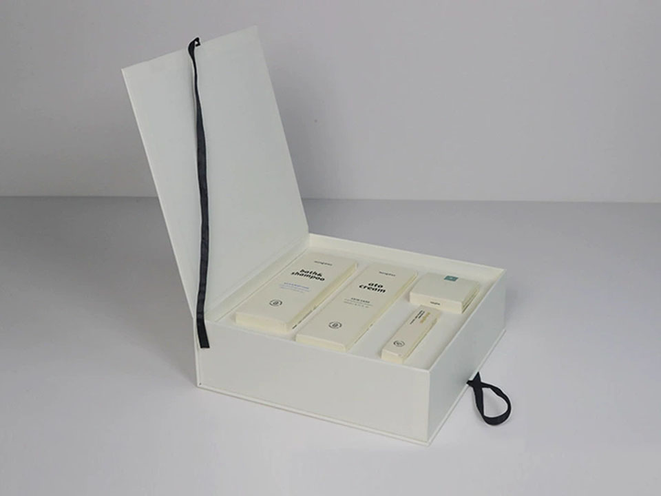 Luxury Cosmetic Packaging