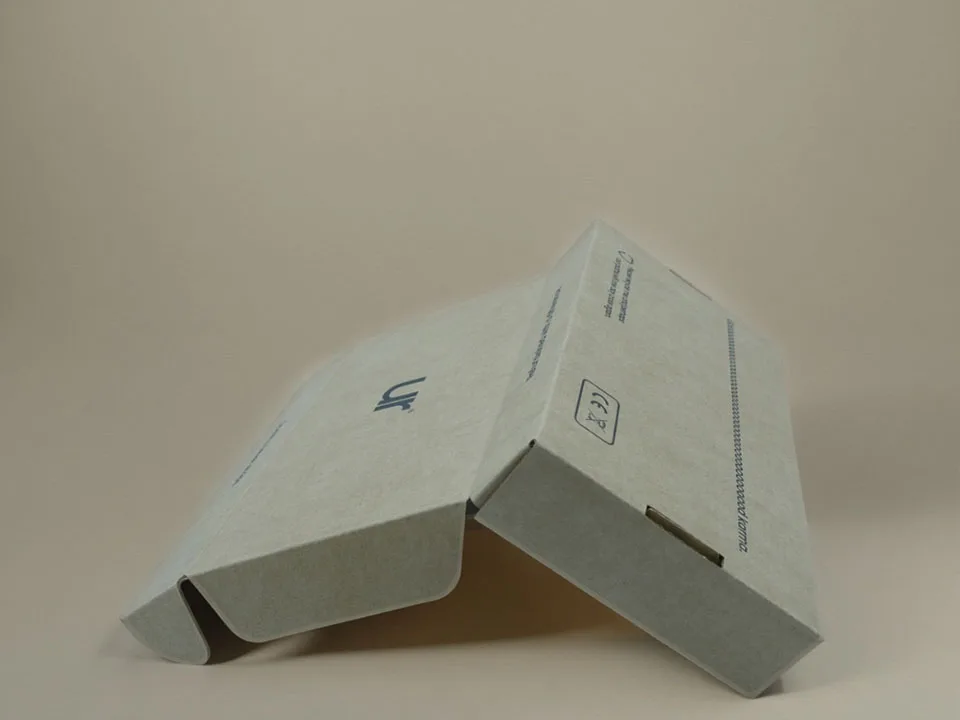 Emballage des boîtes cadeaux
