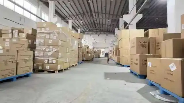 Nuevas asociaciones logísticas permiten servicios de envío de puerta a almacén