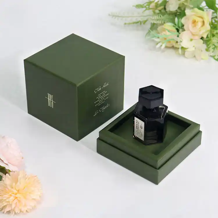 Design de embalagens de perfume com aspeto luxuoso e proteção real