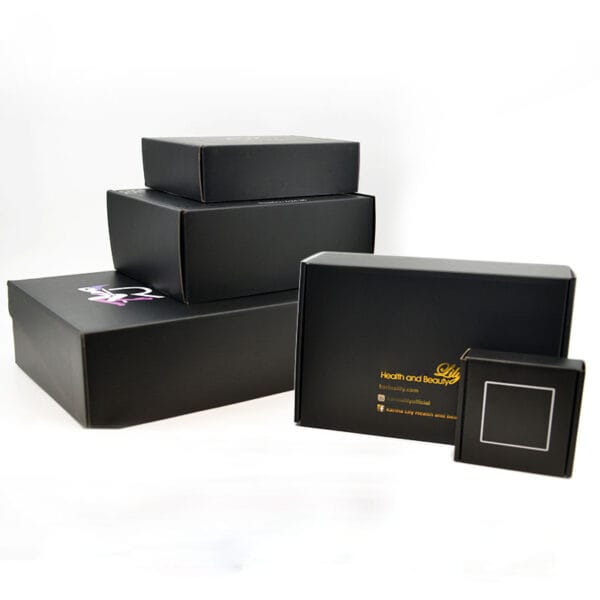 Cajas de cartón ondulado negras personalizadas con impresión de logotipo